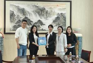 06f8574e1e2f3f9347e24e5380e850df